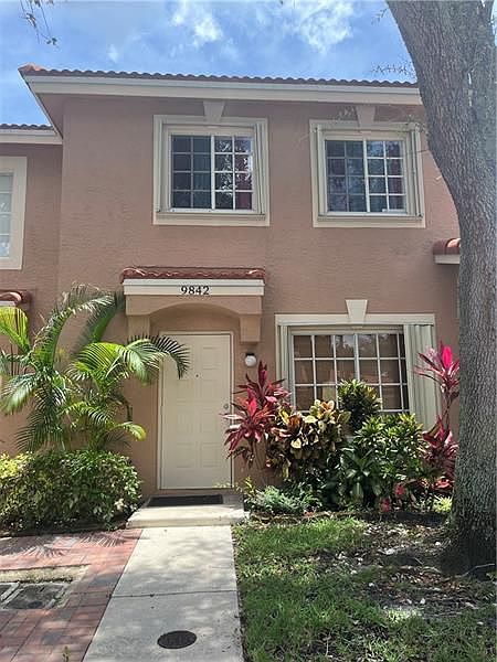 1st image of 9842 Kamena Cir