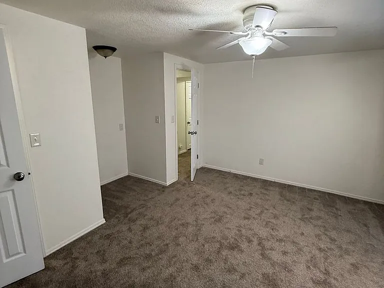 6840 Delmonico Dr — Photo 23