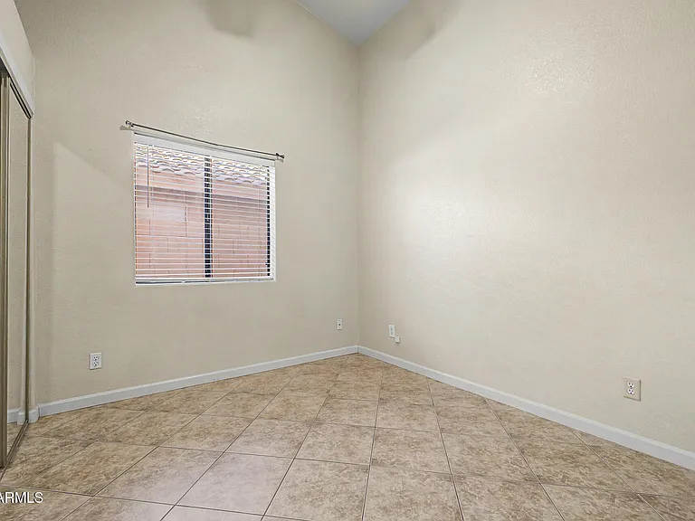 1913 E Marquette Dr — Photo 19