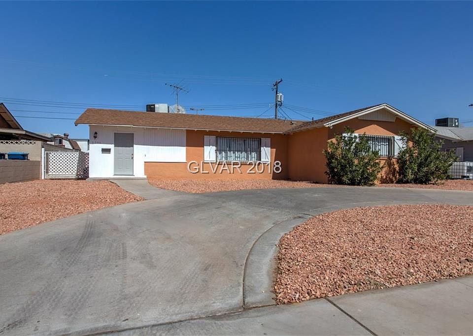 1st image of 3266 Greenbriar Dr