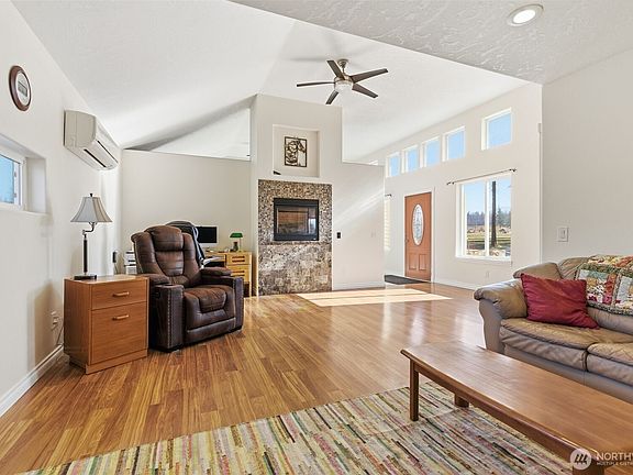 4th image of 14125 E Eistrup Road