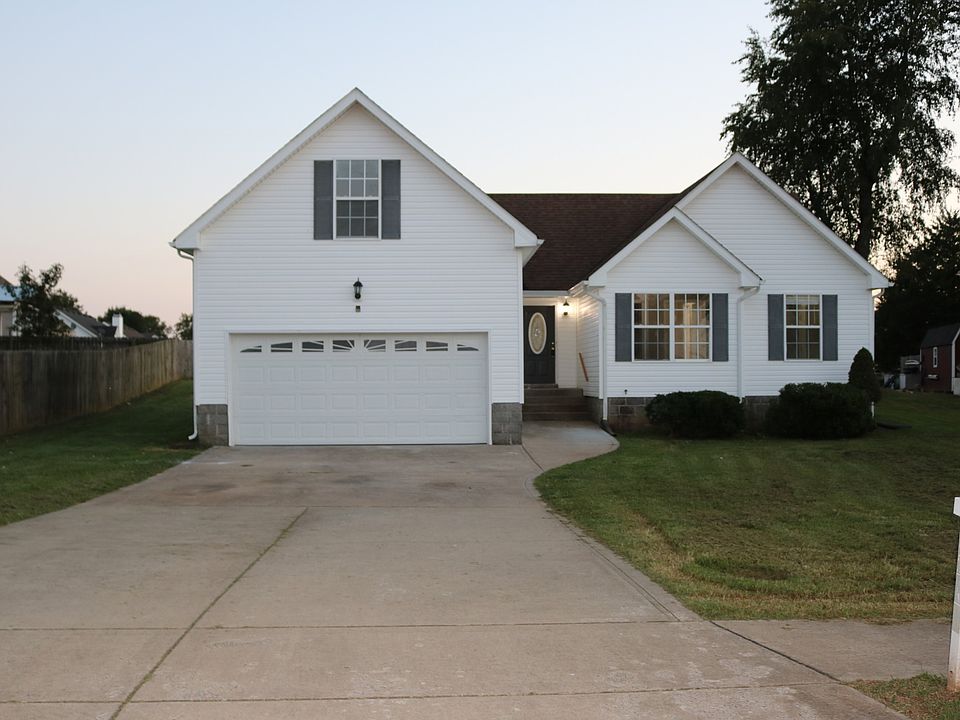 1st image of 4040 Challis Dr