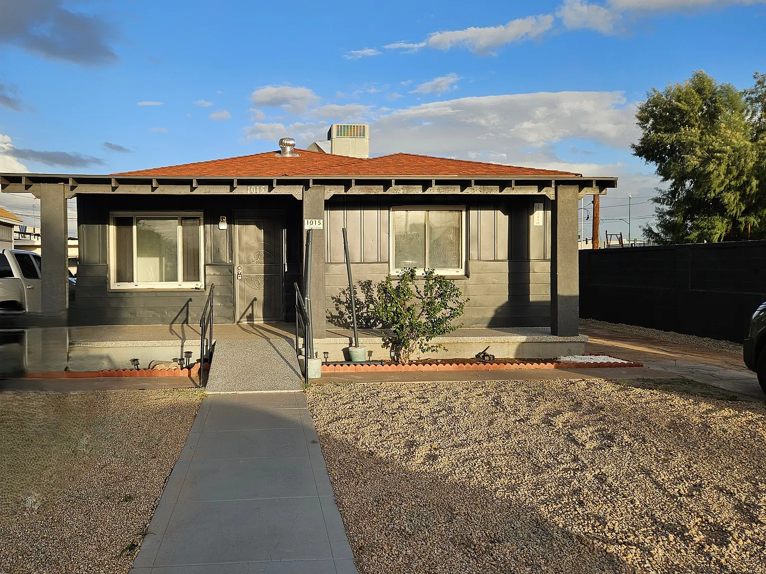 2 bed, 760 sqft, $1,850 — Photo 1