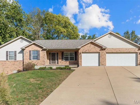437 Cherie Ct, Washington, MO 63090