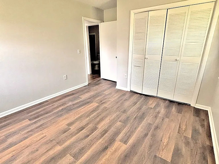102 Elm Ct NE — Photo 13