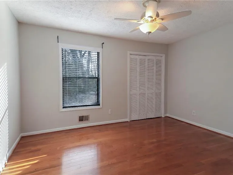 516 Faith St NW — Photo 30