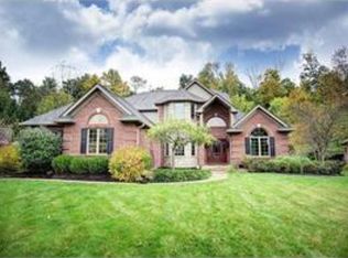 1513 Clear Brook Dr, Dayton, OH 45440