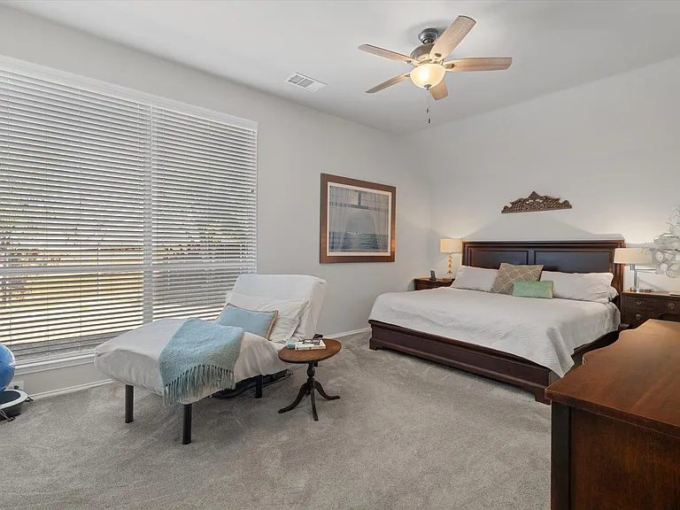 7914 Kristina Dr — Photo 23