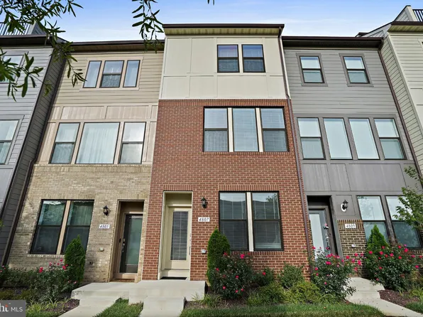 4807 Vista Green Ln, Lanham, MD 20706