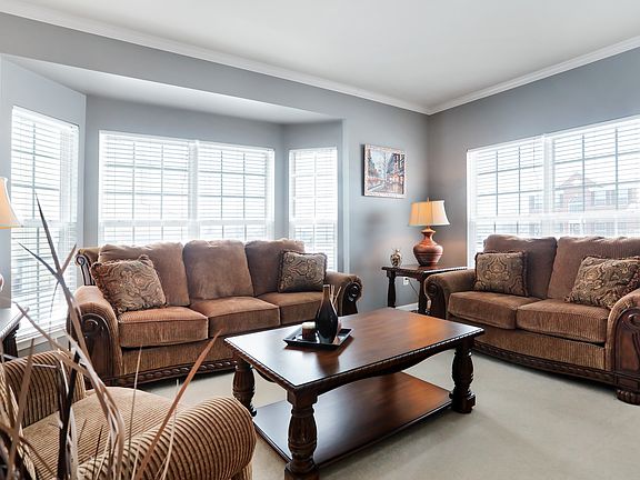4th image of 537 Scarlet Cir
