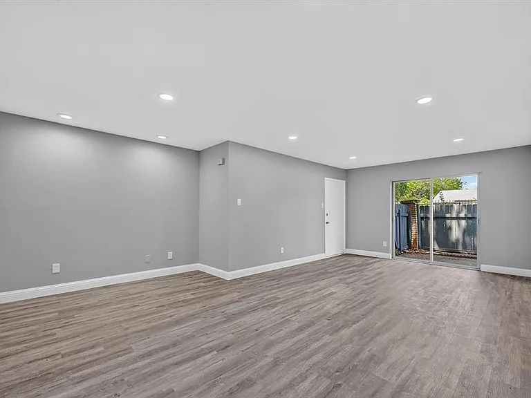 5033 Cedar Springs Rd — Photo 9