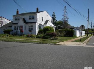 251A Seaford Ave, Massapequa, NY 11758