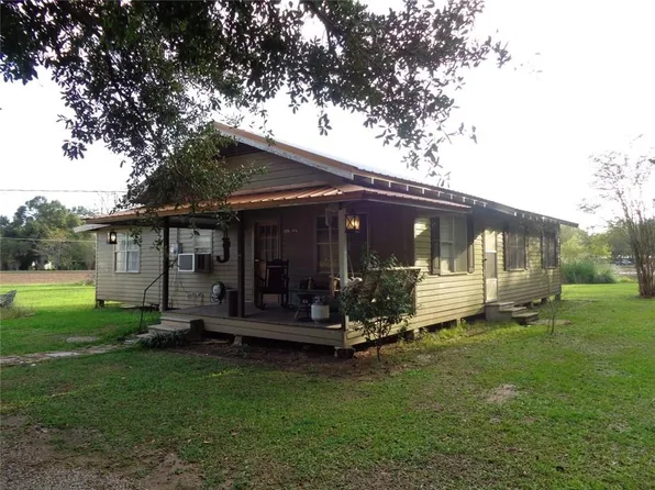 152 Highway 1182, Plaucheville, LA 71362