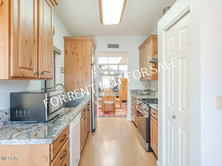4950 N Valle — Photo 27