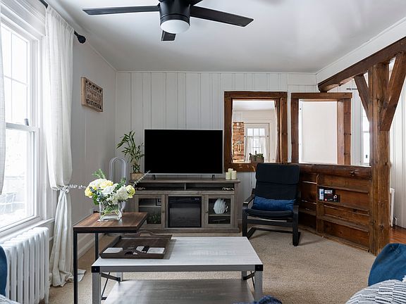 3rd image of 60 Sea St #1