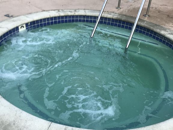 Jacuzzi.
