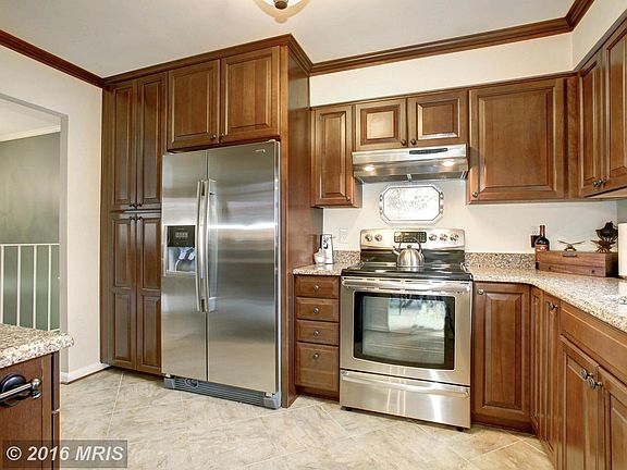 5th image of 12042 Willowood Dr