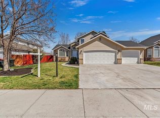 1344 N Crestmont Dr, Meridian, ID 83642