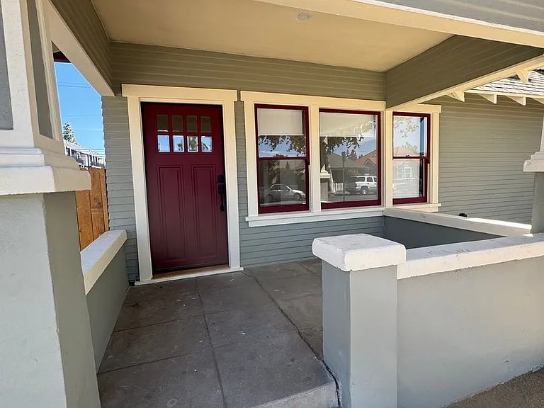 422 E Walnut — Photo 39