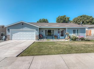 402 Virginia Ct, Zillah, WA