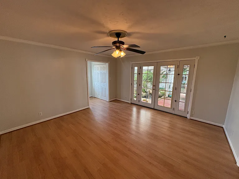 606 Spruce St — Photo 21