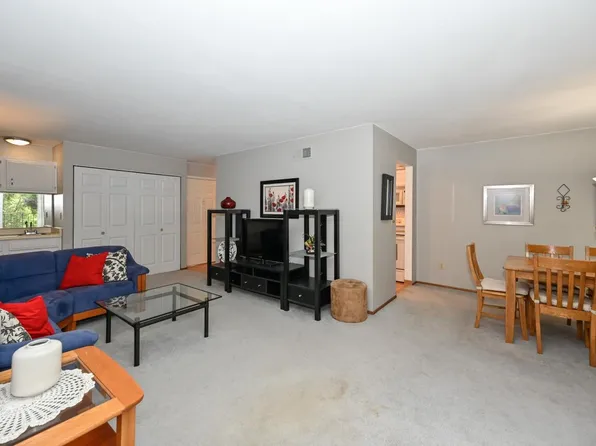 12980 West Bluemound ROAD #204, Elm Grove, WI 53122