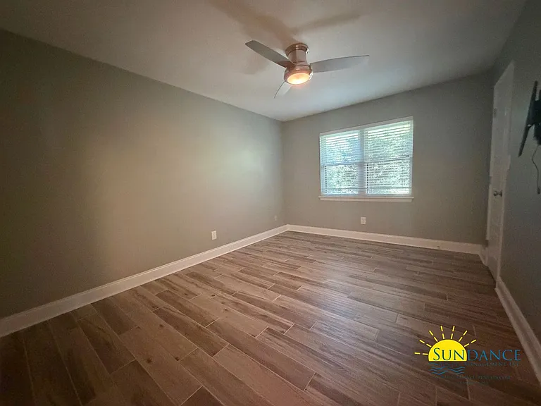 224 Yacht Club Dr NE — Photo 20