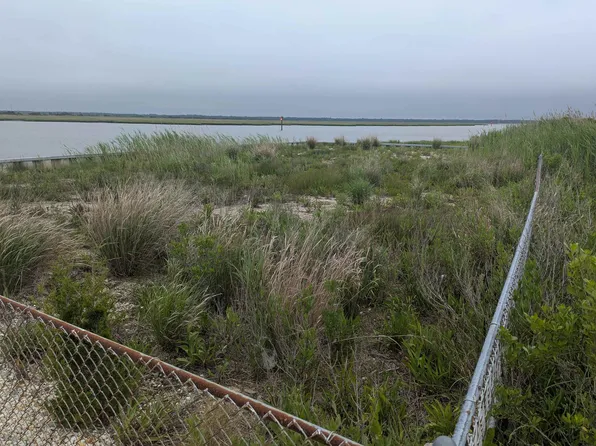 3600 Sounds Ave, Sea Isle City, NJ 08243