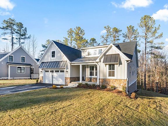 4th image of 102 Whippoorwill Pl