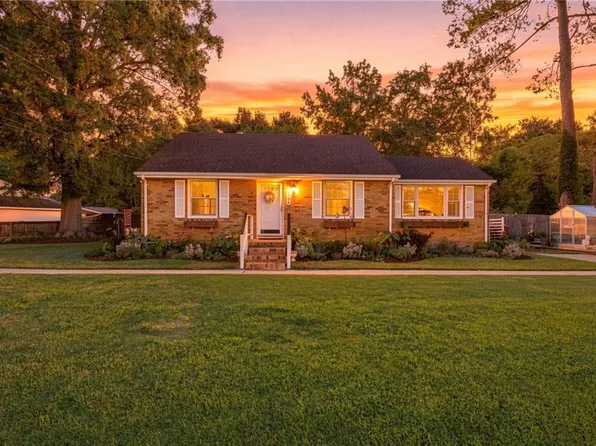 2704 Misty Point Rd, Chesapeake, VA 23323