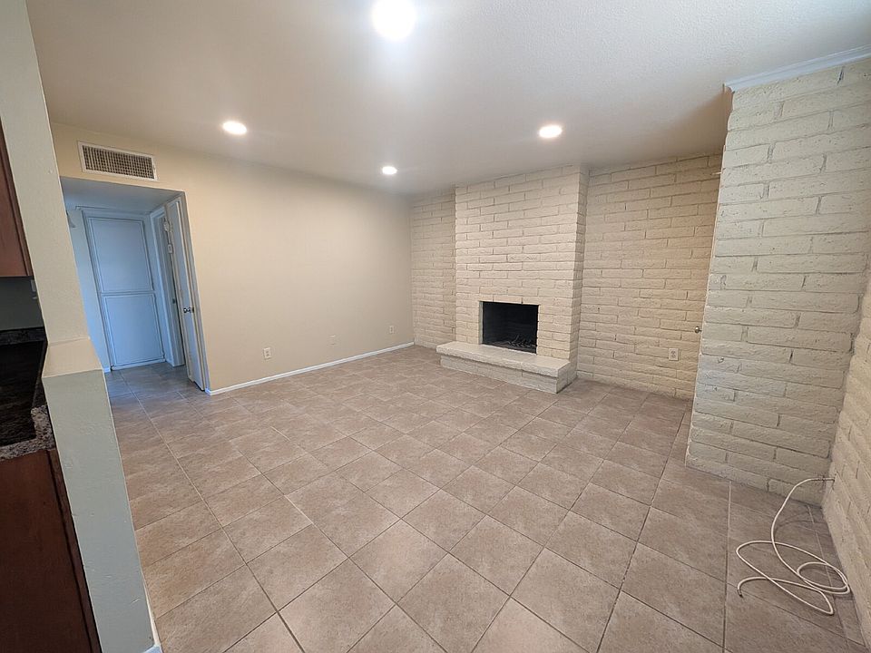 1st image of 1518 N Bryant Ave #0