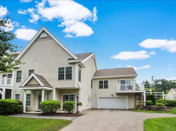 505 Diane Cir, Groveland, MA 01834
