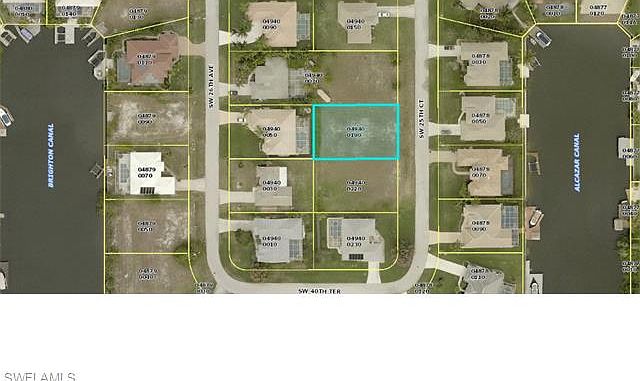1st image of 4002 SW 25th Ct