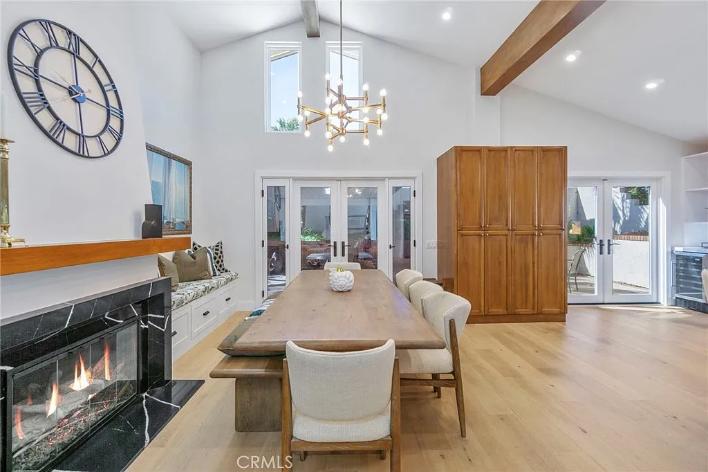 3 bed, 2.5 bath, 2278 sqft, $12,000 — Photo 4