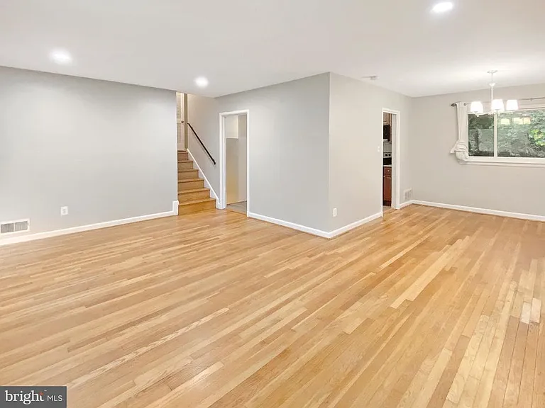 6325 Tone Ct — Photo 5