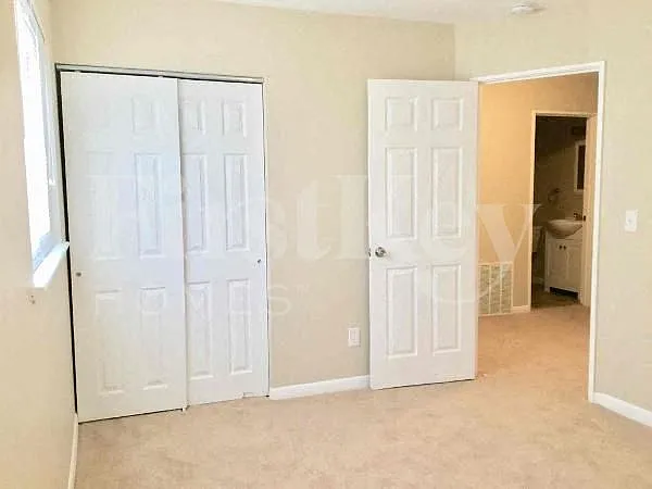 11428 Framingham Dr — Photo 14