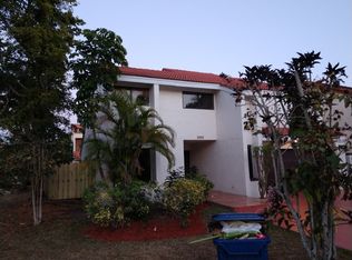 8803 SW 150 Place Cir, Miami, FL 33196