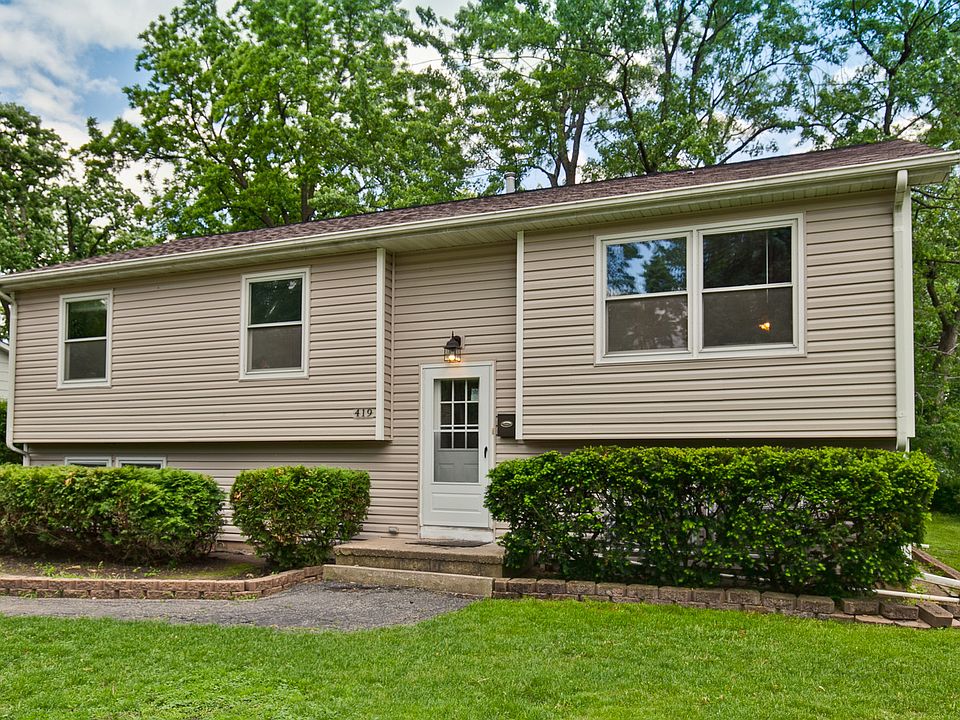 1st image of 419 N Lakeshore Dr