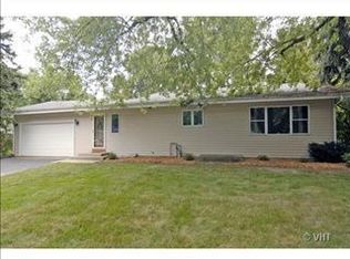 15633 W Idlewood Ln, Libertyville, IL 60048