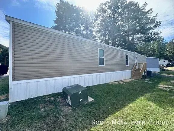2nd image of 3523 Vandora Dr #3523