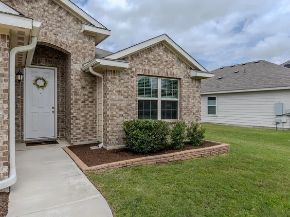 105 Balsam St, Hutto, TX 78634