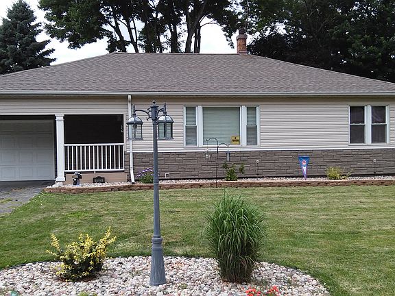 2nd image of 1125 S Schmidt Ave