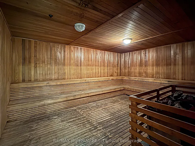 17 Bathurst St #2707 — Photo 35