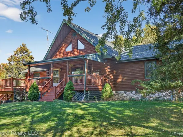 7855 Willis Rd, Brown City, MI 48416