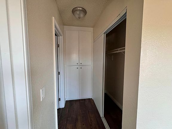 4th image of 6727 Woodley Ave #15