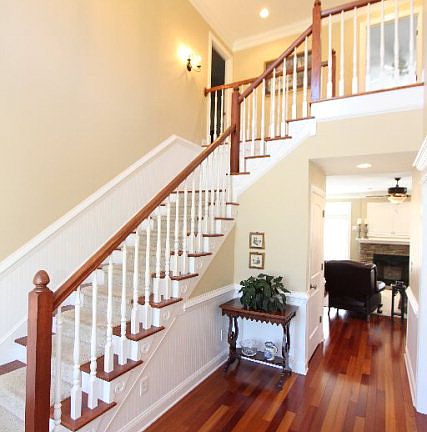 3rd image of 302 Ashworth Dr