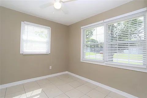 4th image of 1307 Admiral Dr