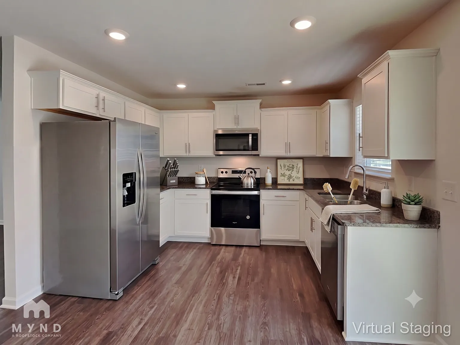 3 bed, 2.5 bath, 1360 sqft, $1,925 — Photo 3