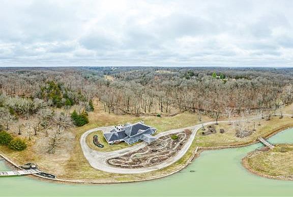 2nd image of 70 E High Point Ln