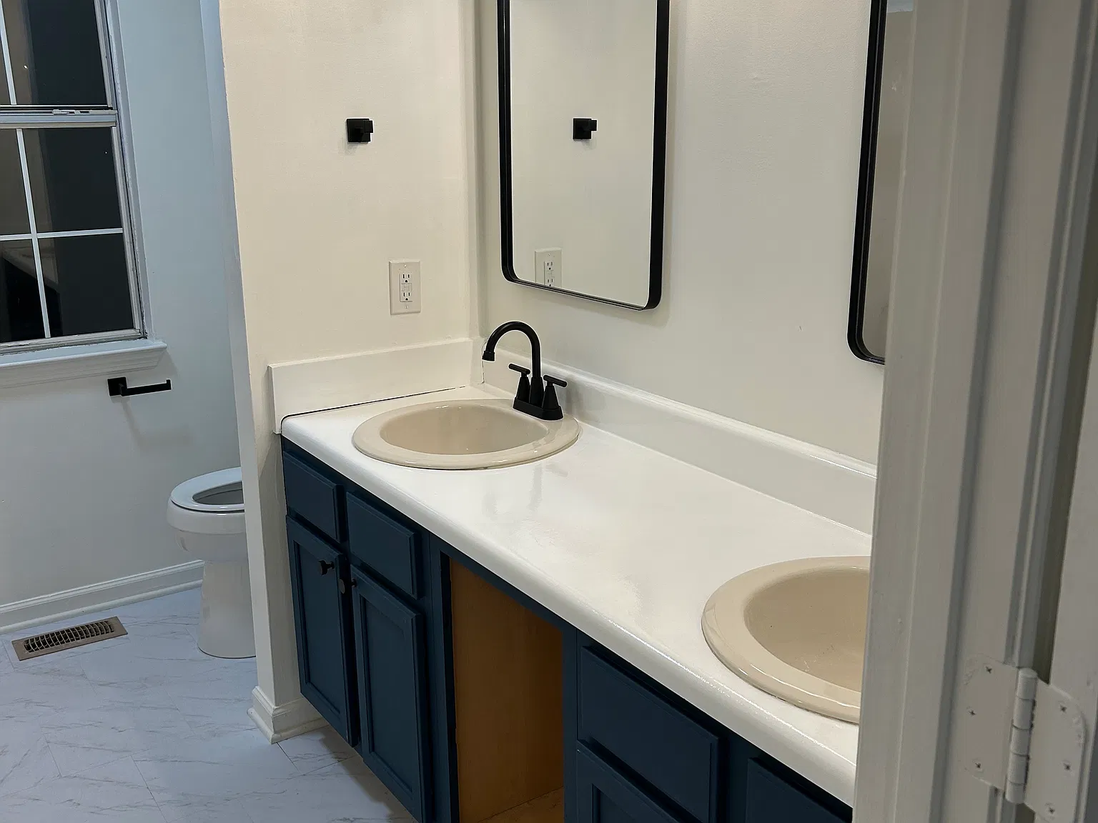 3 bed, 1100 sqft, $1,600 — Photo 3